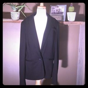 NWOT black one button women’s blazer